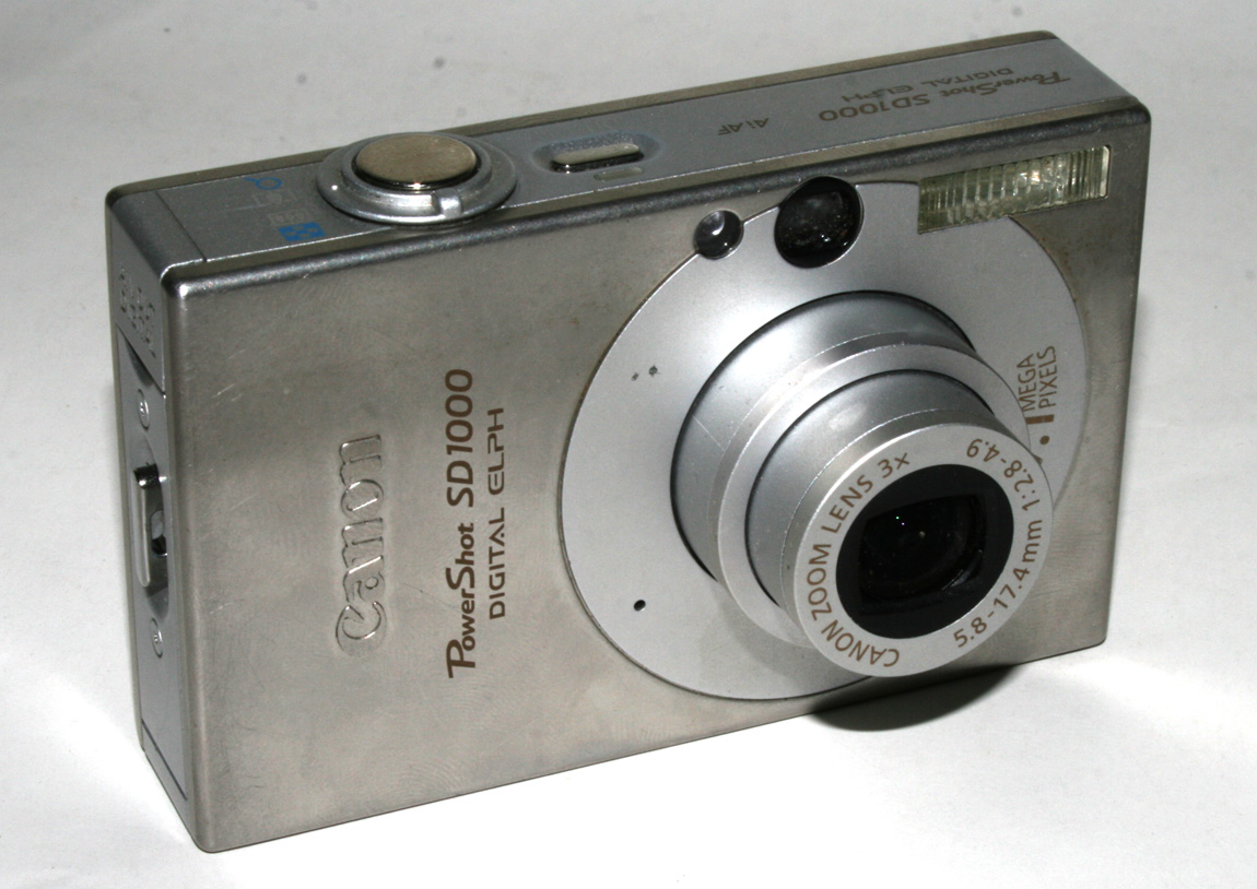 Canon PowerShot SD1000 Digital ELPH 7.1MP 3X Optical Zoom Digital